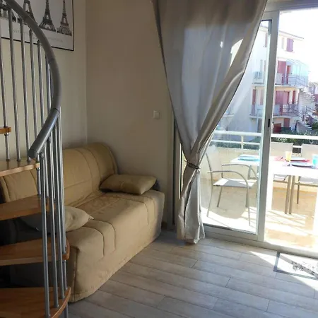 Appt 2 Pieces Mezzanine 28m2 + Terrasse 10m2 Ref 4038